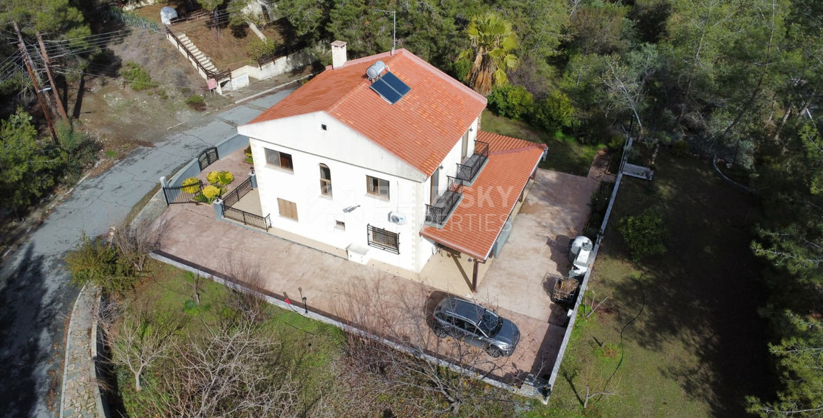 Detached 4-Bedroom House on Large Plot in Moniatis: Complete Privacy & Nature