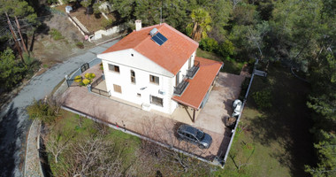 Detached 4-Bedroom House on Large Plot in Moniatis: Complete Privacy & Nature