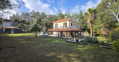 Detached 4-Bedroom House on Large Plot in Moniatis: Complete Privacy & Nature