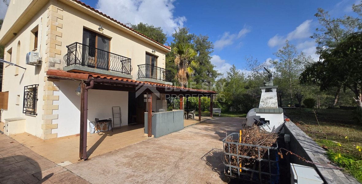 Detached 4-Bedroom House on Large Plot in Moniatis: Complete Privacy & Nature