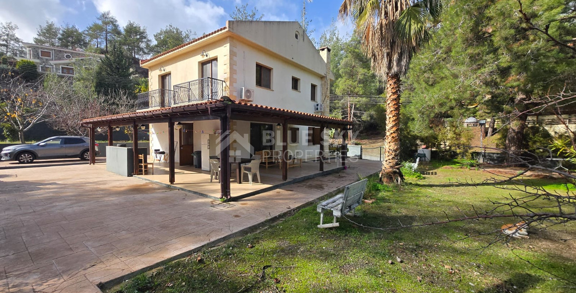 Detached 4-Bedroom House on Large Plot in Moniatis: Complete Privacy & Nature