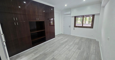 Modern Fully Furnished Three-Bedroom En-Suite Apartment in Gated Beachfront Complex: 60m to the Beach