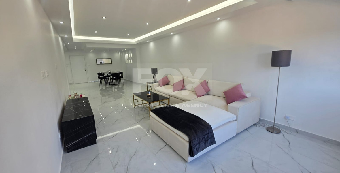 Modern Fully Furnished Three-Bedroom En-Suite Apartment in Gated Beachfront Complex: 60m to the Beach