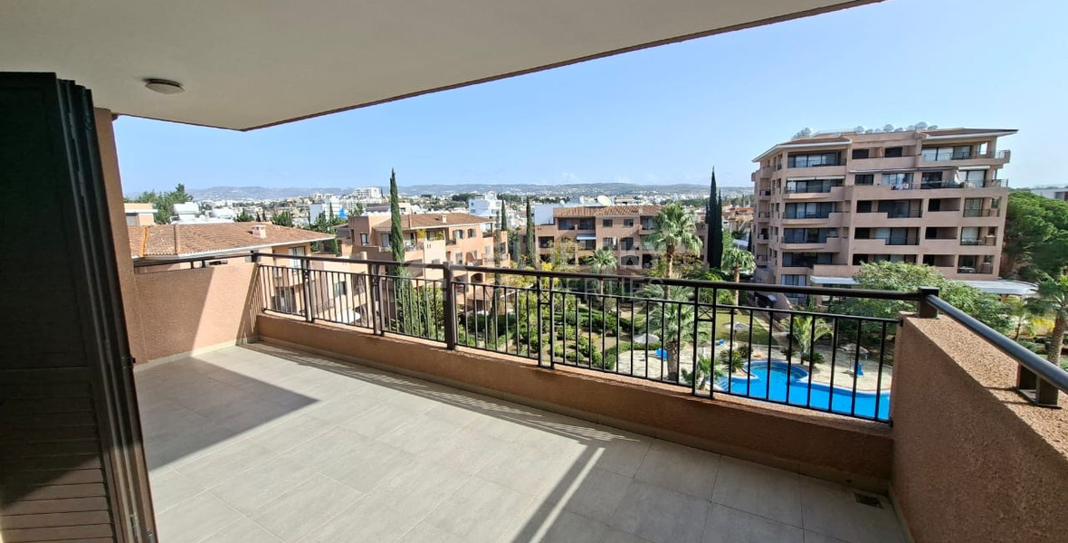 Top Floor Fully Furnished Universal Apartment two Bedroom for Sale