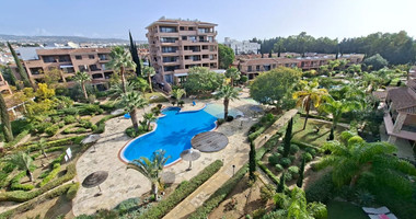 Top Floor Fully Furnished Universal Apartment two Bedroom for Sale