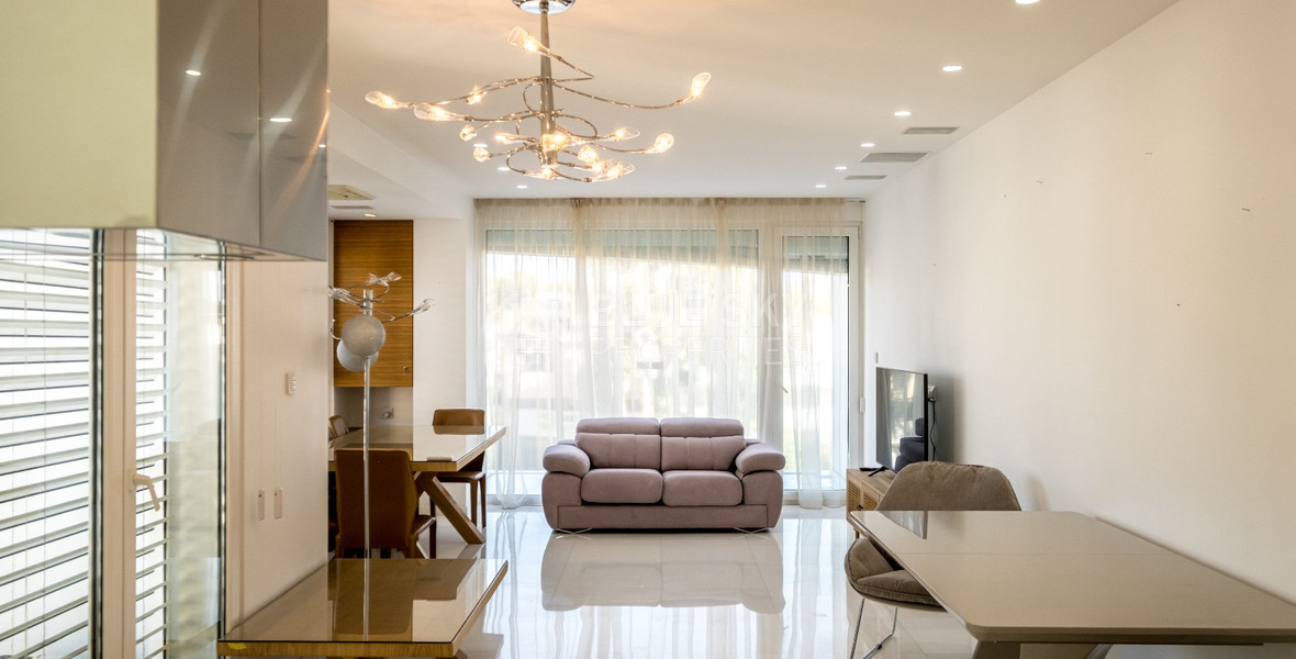 Seafront Two-Bedroom Apartment for Rent Opposite Dasoudi Beach, Germasogeia