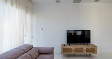 Seafront Two-Bedroom Apartment for Rent Opposite Dasoudi Beach, Germasogeia