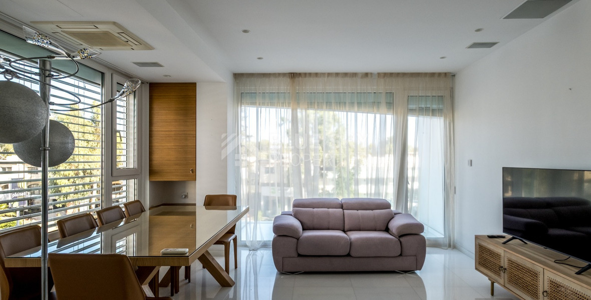 Seafront Two-Bedroom Apartment for Rent Opposite Dasoudi Beach, Germasogeia