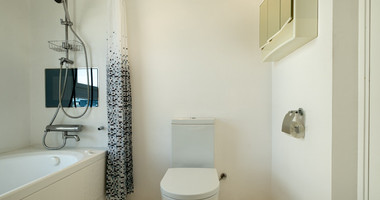 Seafront Two-Bedroom Apartment for Rent Opposite Dasoudi Beach, Germasogeia