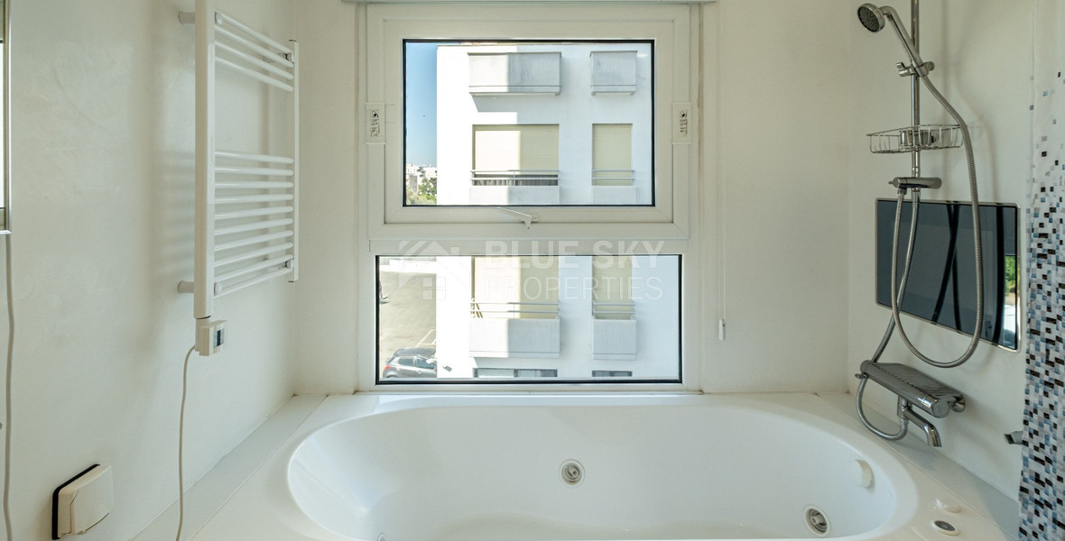 Seafront Two-Bedroom Apartment for Rent Opposite Dasoudi Beach, Germasogeia