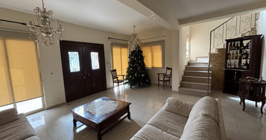 Fully Furnished Four-Bedroom Semi-Detached Bungalow in Tsiflikoudia