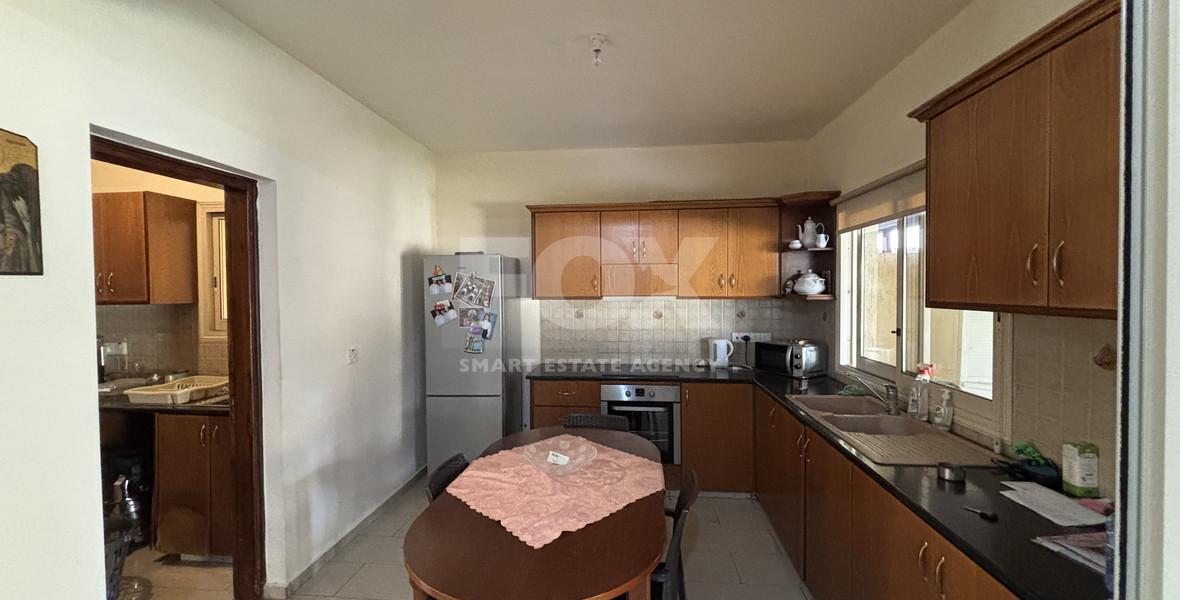 Fully Furnished Four-Bedroom Semi-Detached Bungalow in Tsiflikoudia