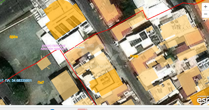 SALE: OLD HOUSE IN HISTORICAL CENTRE WHICH CAN BE RENOVATED OR DIMOLISHED FOR DEVELOPMENT