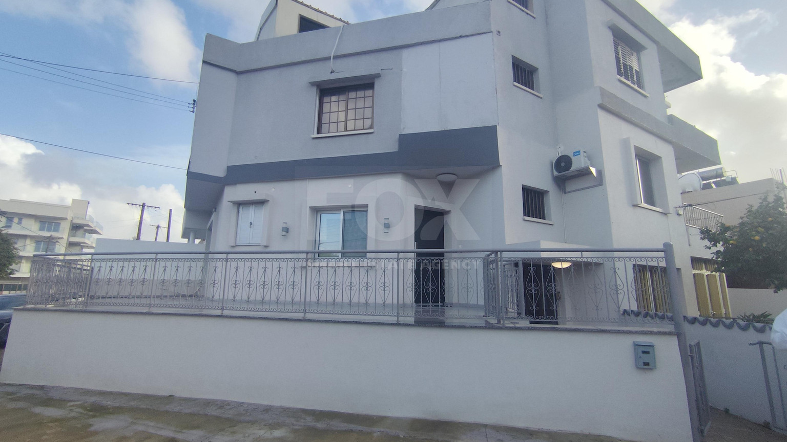Two bedroom ground floor house for rent in Kato Polemidia, Limassol