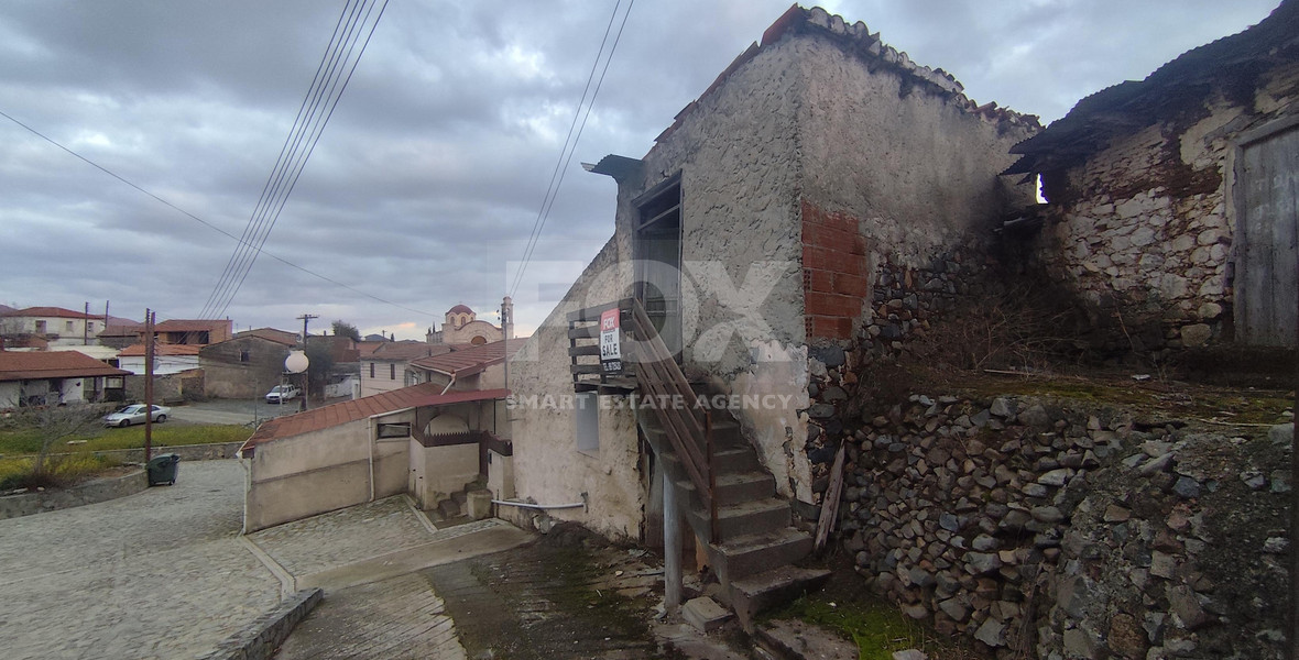 Unique Renovation Opportunity in Eptagonia Village