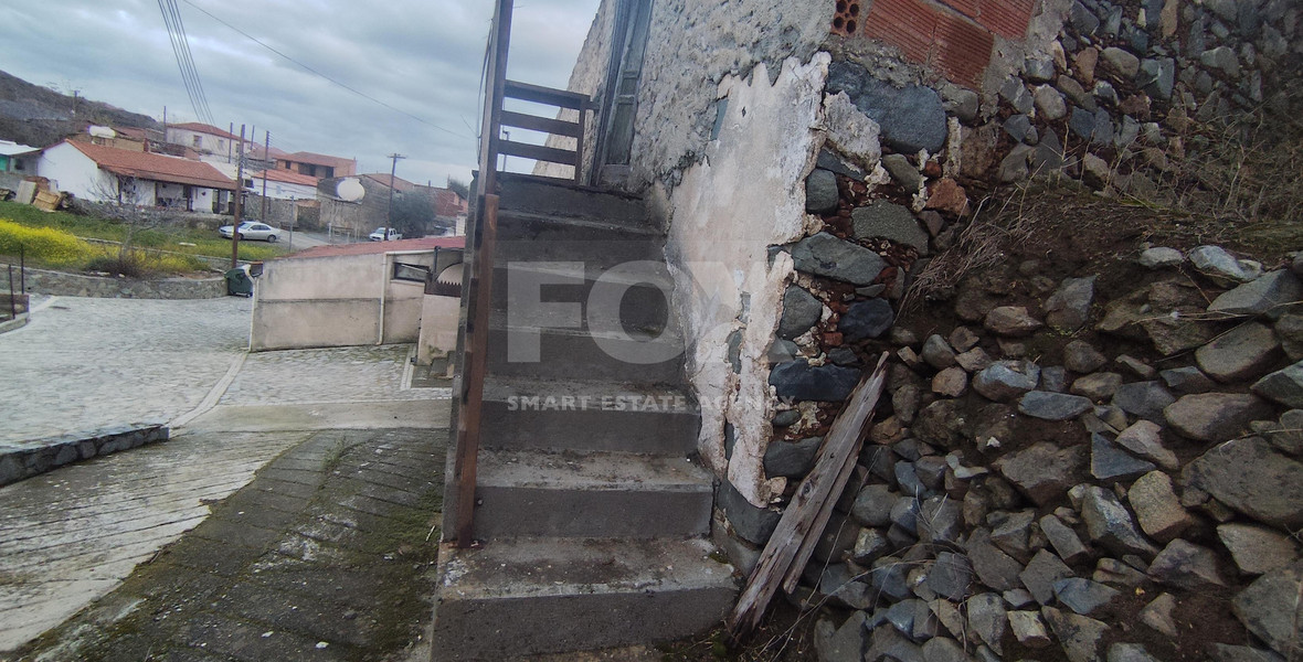 Unique Renovation Opportunity in Eptagonia Village