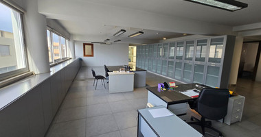 Spacious 200m2 Office in Tsiflikoudia For Rent
