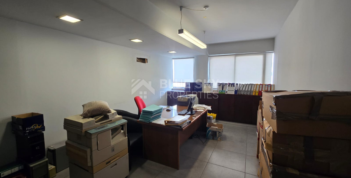Spacious 200m2 Office in Tsiflikoudia For Rent