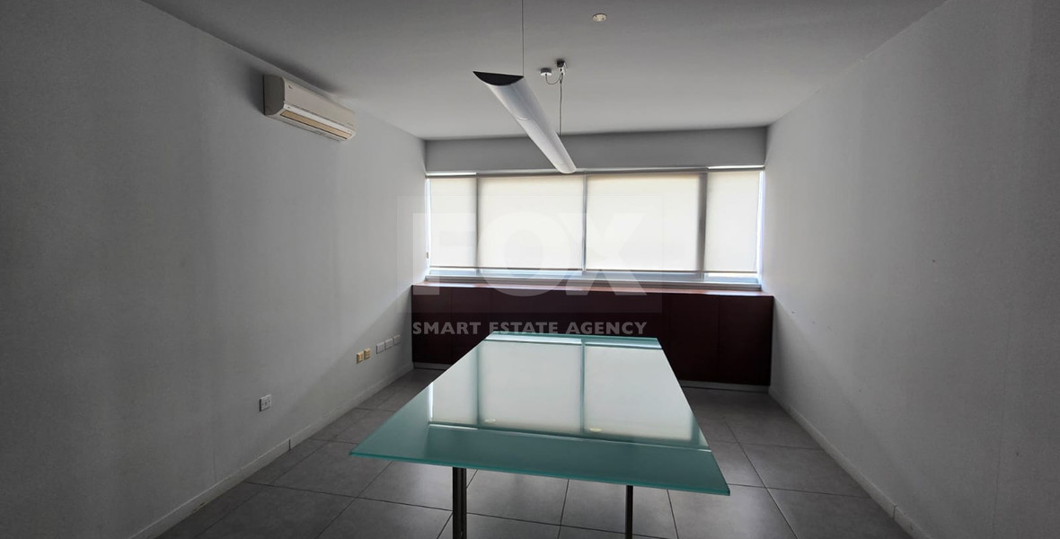 Spacious 200m2 Office in Tsiflikoudia For Rent
