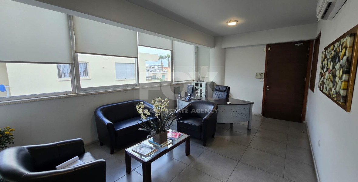 Spacious 300m2 Office in Tsiflikoudia For Rent