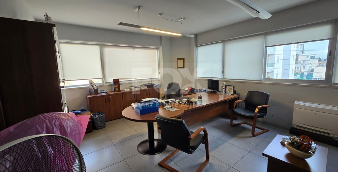Spacious 300m2 Office in Tsiflikoudia For Rent