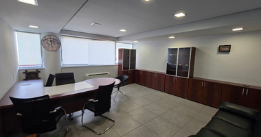 Spacious 300m2 Office in Tsiflikoudia For Rent