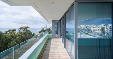 Exclusive Beachfront Living in Agios Tychonas – Four-Bedroom Full-Floor Apartment