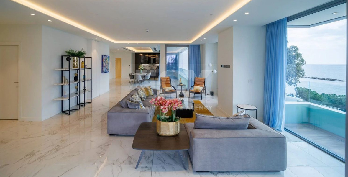 Exclusive Beachfront Living in Agios Tychonas – Four-Bedroom Full-Floor Apartment