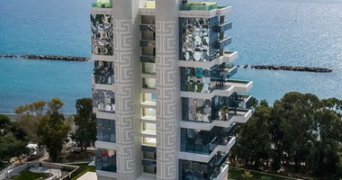 Exclusive Beachfront Living in Agios Tychonas – Four-Bedroom Full-Floor Apartment