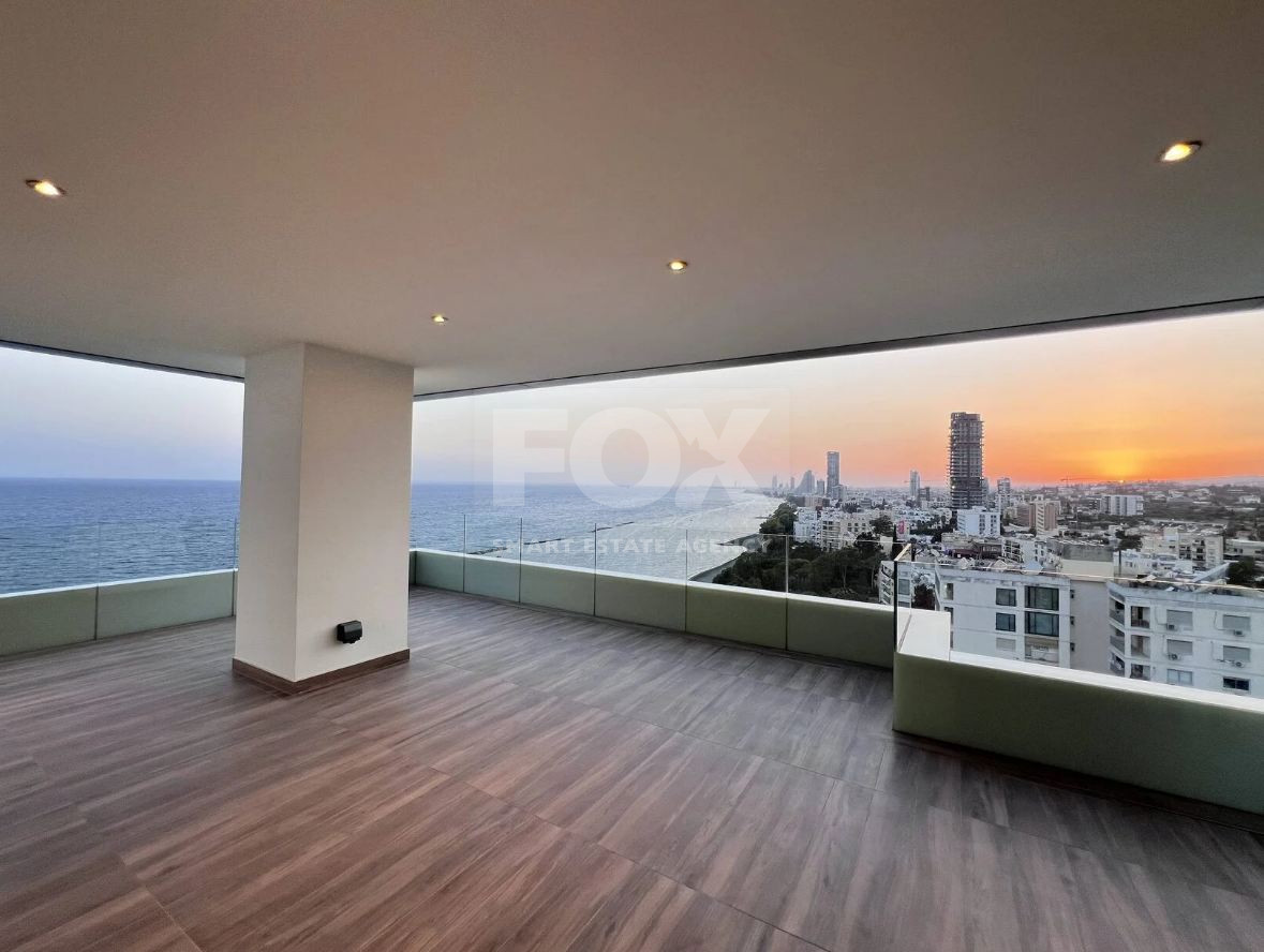 Exclusive Beachfront Living in Agios Tychonas – Four-Bedroom Full-Floor Apartment