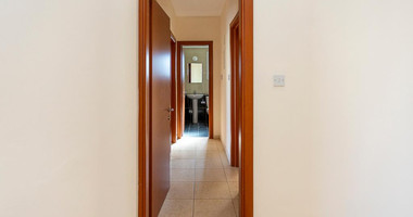 Bright Apartment with two bedroom with separate title deed in Chloraka, for sale