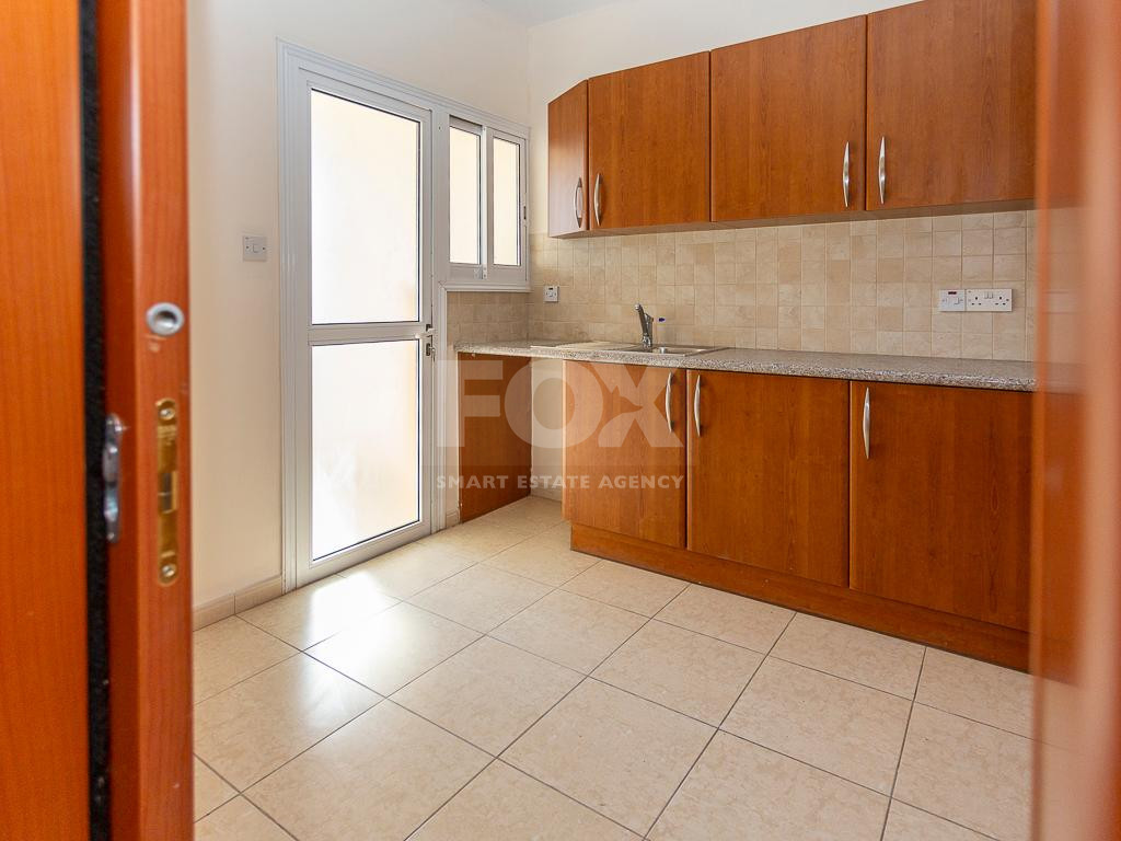 Bright Apartment with two bedroom with separate title deed in Chloraka, for sale