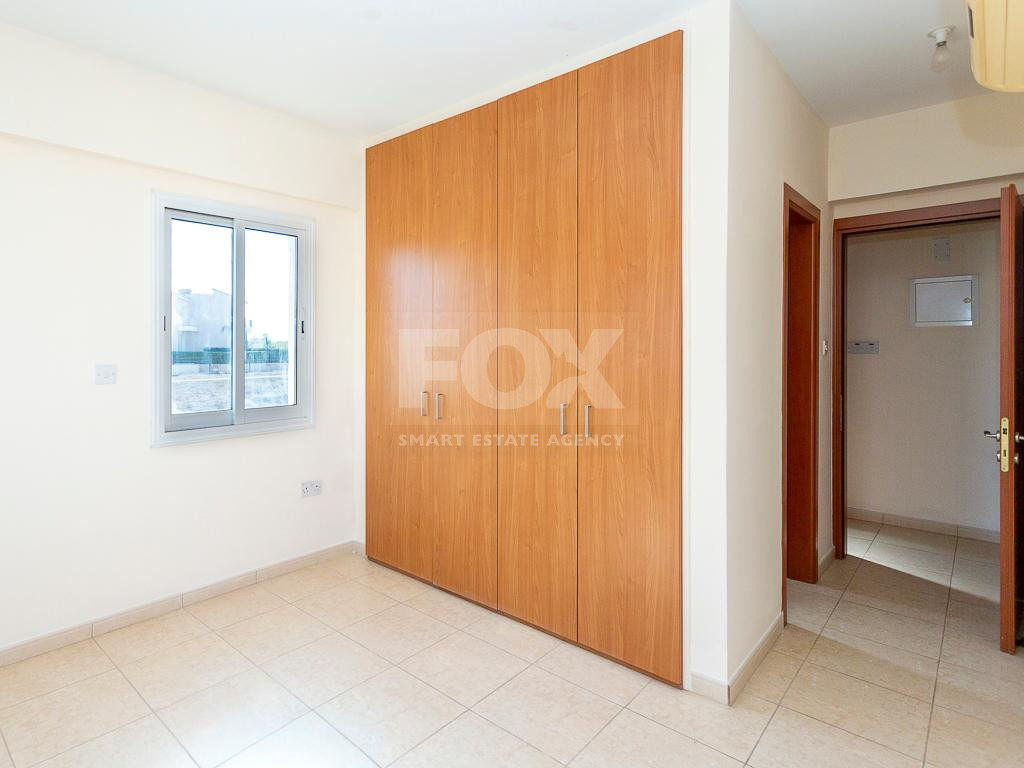 Bright Apartment with two bedroom with separate title deed in Chloraka, for sale
