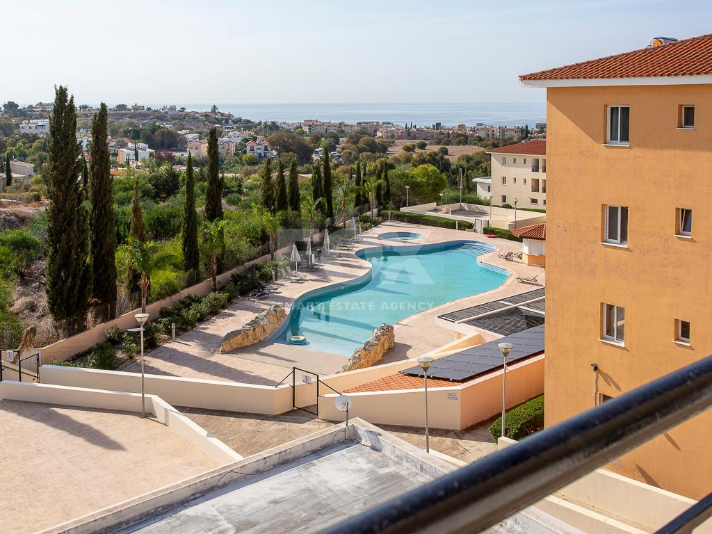 Stylish Two Bedroom Apartment in Chloraka , Paphos for sale.