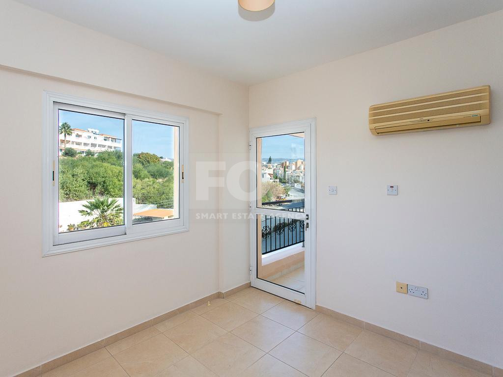Stylish Two Bedroom Apartment in Chloraka , Paphos for sale.
