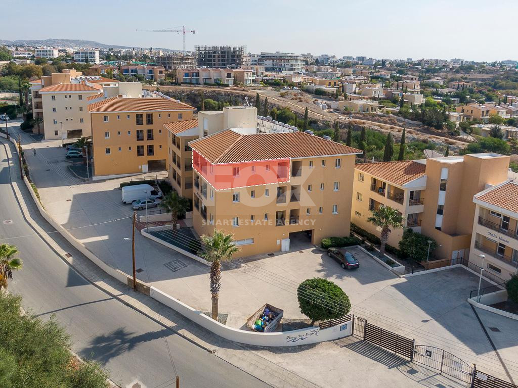 Stylish Two Bedroom Apartment in Chloraka , Paphos for sale.
