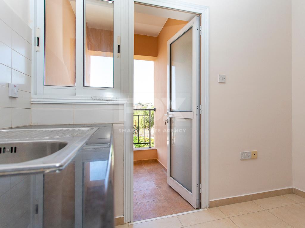 Stylish Two Bedroom Apartment in Chloraka , Paphos for sale.