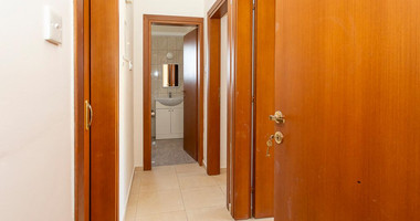 Stylish Two Bedroom Apartment in Chloraka , Paphos for sale.