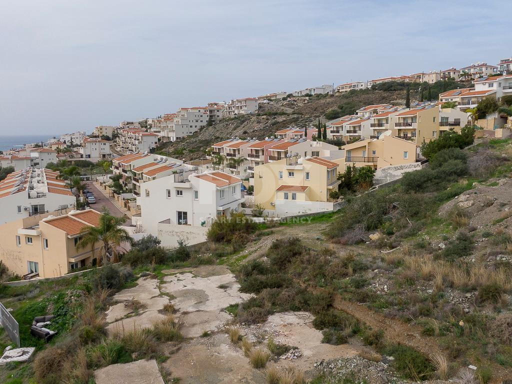 For sale , Two bedroom maisonette in Chloraka , in Paphos