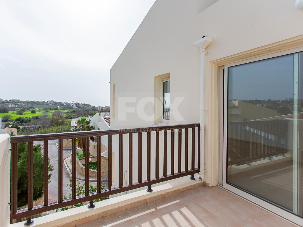 Spacious two Bedroom Apartment with Yard and Parking in Chloraka, Paphos for sale