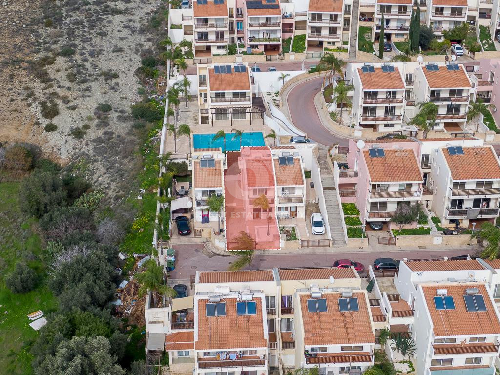 Maisonette with Private Yards and Parking  in Chloraka for sale - Two Bedrooms