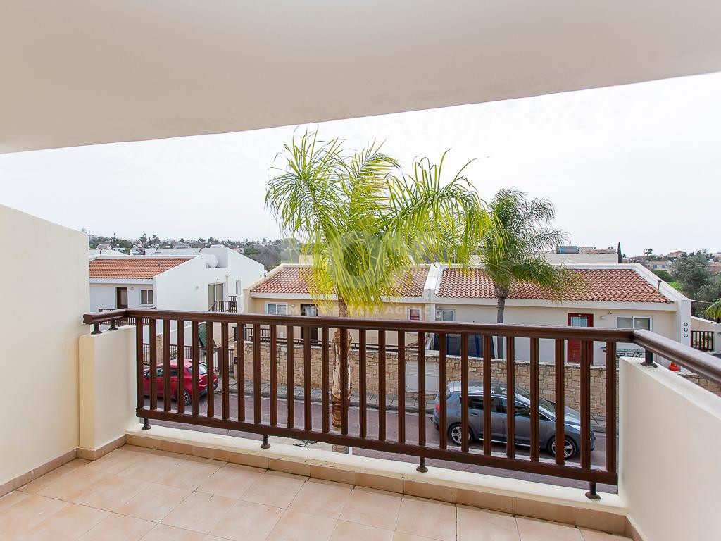 Maisonette with Private Yards and Parking  in Chloraka for sale - Two Bedrooms