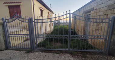 Traditional stone three bedroom detached house in village Pachna (Pano Pachna) for rent , Limassol