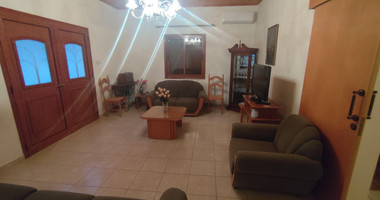Traditional stone three bedroom detached house in village Pachna (Pano Pachna) for rent , Limassol