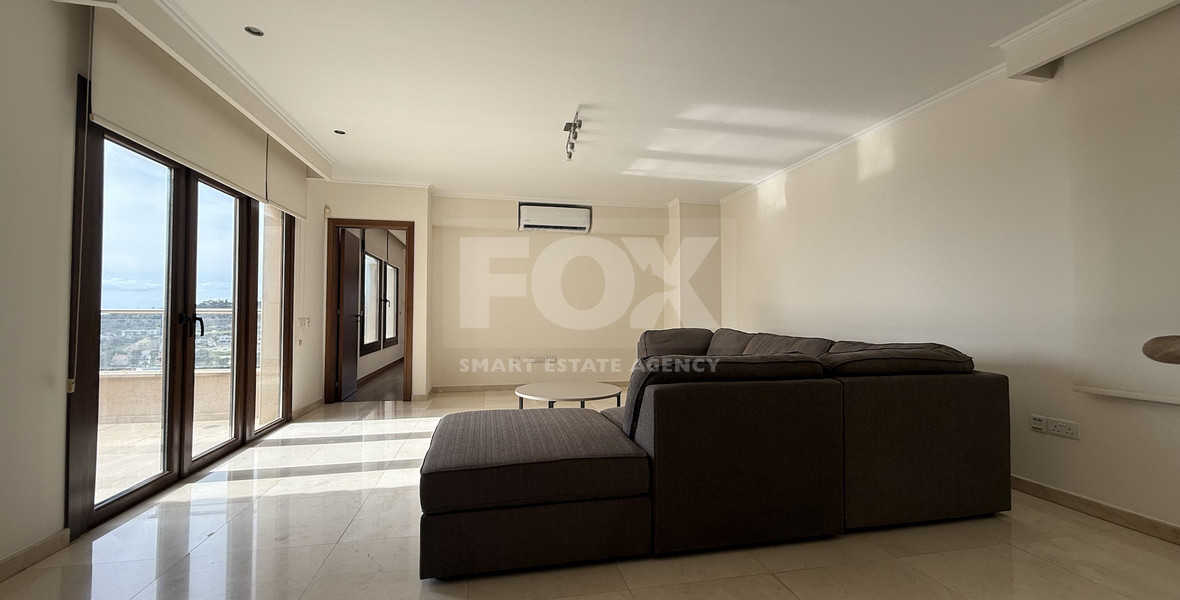 For Rent Elegant Renovated Five bedroom Villa in Agios Tychonas.