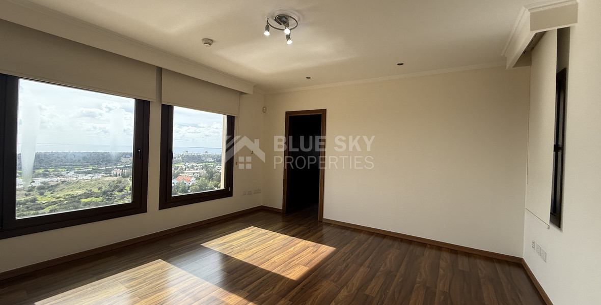 For Rent Elegant Renovated Five bedroom Villa in Agios Tychonas.