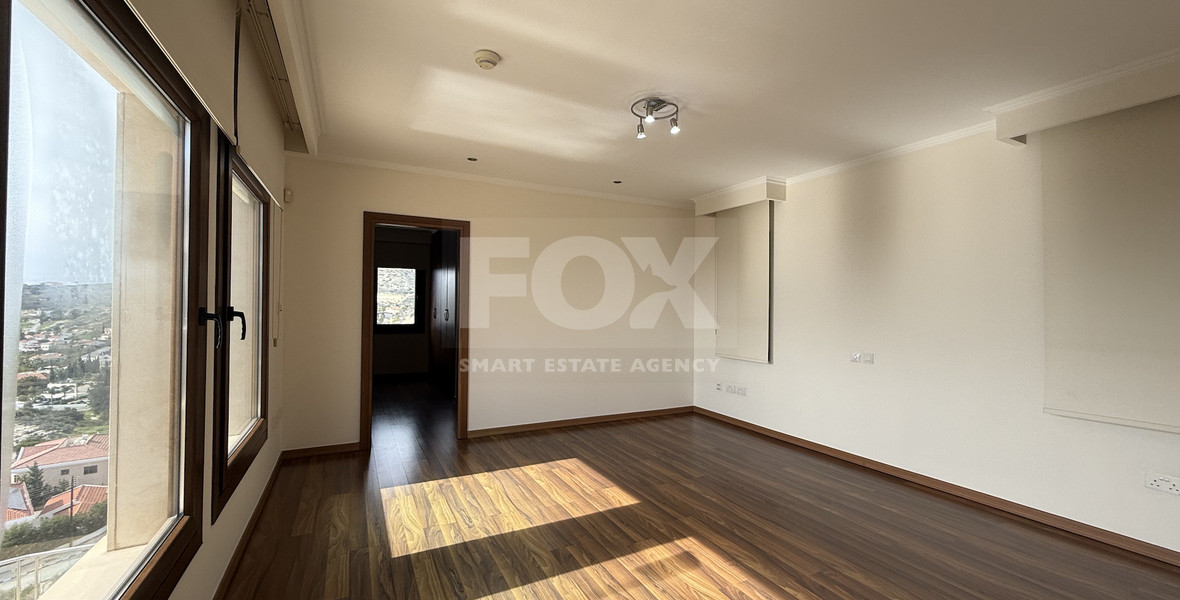 For Rent Elegant Renovated Five bedroom Villa in Agios Tychonas.