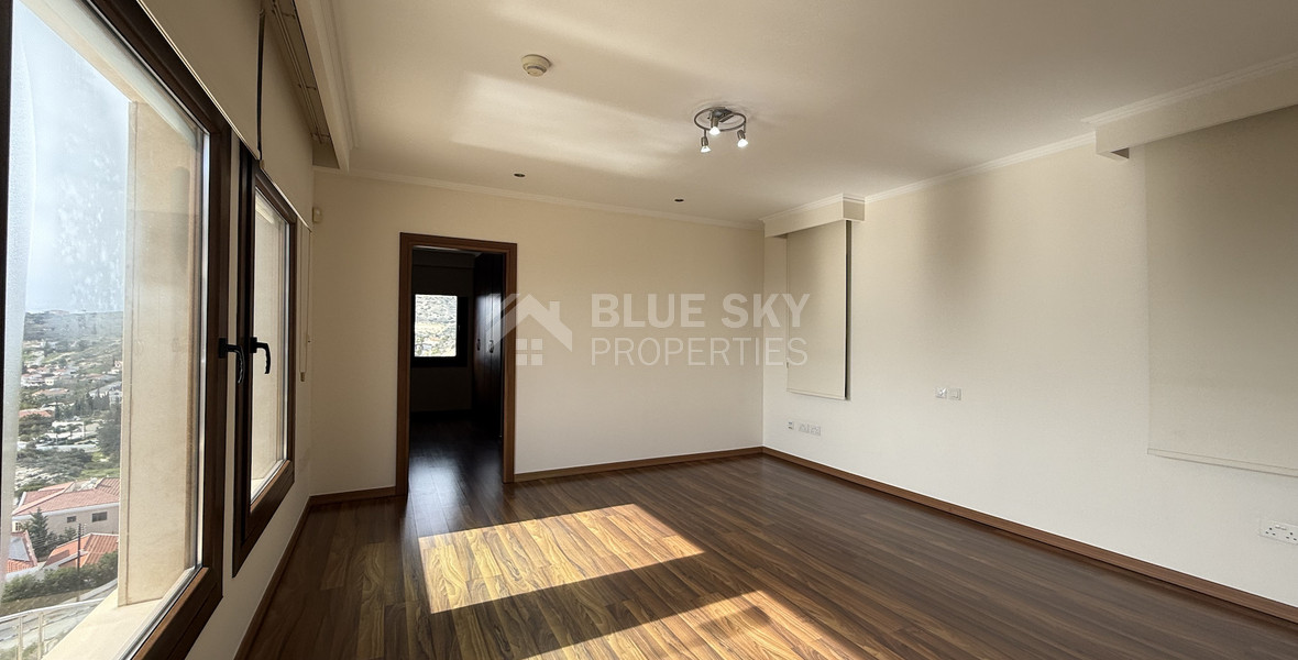 For Rent Elegant Renovated Five bedroom Villa in Agios Tychonas.