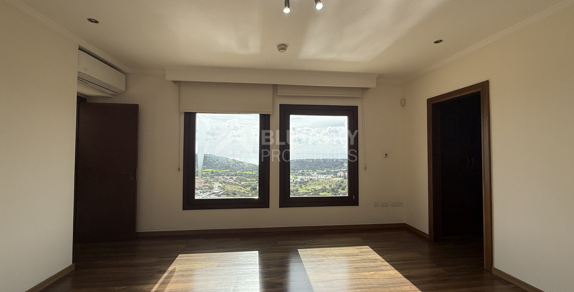 For Rent Elegant Renovated Five bedroom Villa in Agios Tychonas.