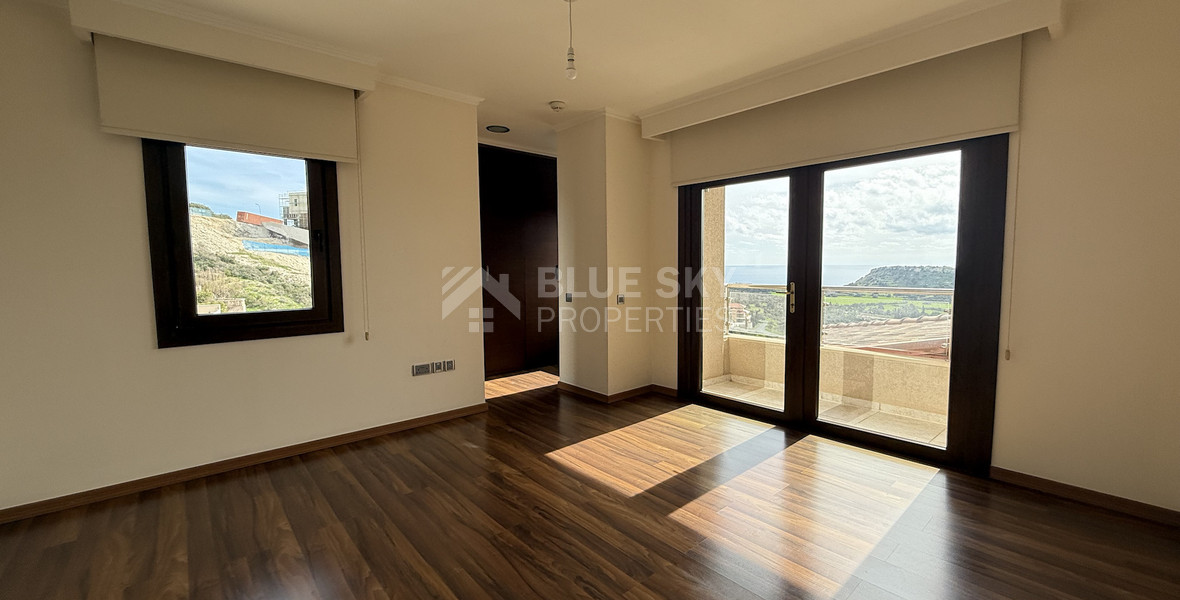 For Rent Elegant Renovated Five bedroom Villa in Agios Tychonas.